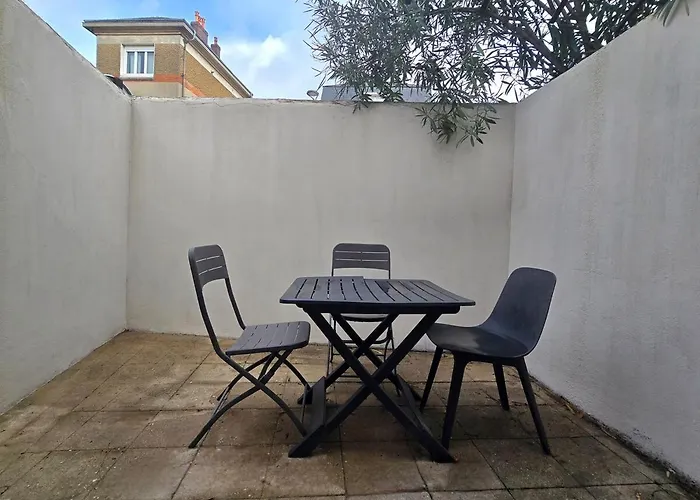 Le B & W - Parking - Terrasse - Wifi - Spacieux Gasthof